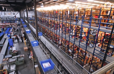 Giải pháp kho bãi và hậu cần hiệu quả với băng tải tự động hóa